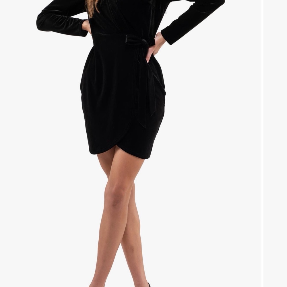 Black Long Sleeve Wrap Velvet Dress